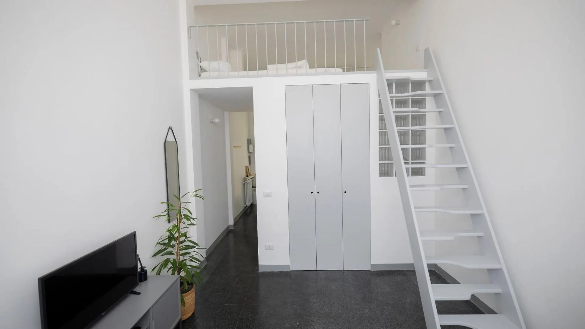 Tradate 9 - Nuovissimo Bilocale In Bovisa Milan Italy